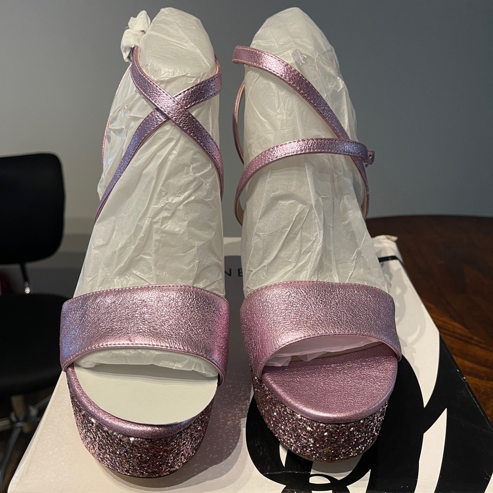 Brand Ninewest Size 12 Pink Glitter Platform shoes